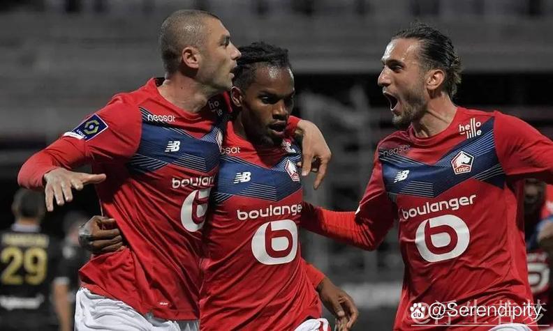 “大巴黎客场不敌斯特拉斯堡，再遭法甲失利”